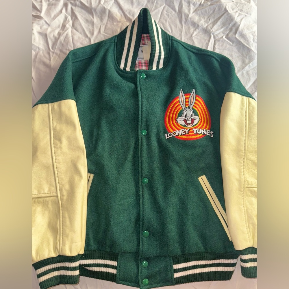 Vintage Looney Tunes Bugs Bunny Wool/Leather Varsity Jacket Size Medium.